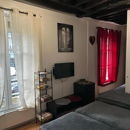 Apartment Mon